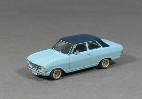 Opel kadett hellblau - ls, bbs